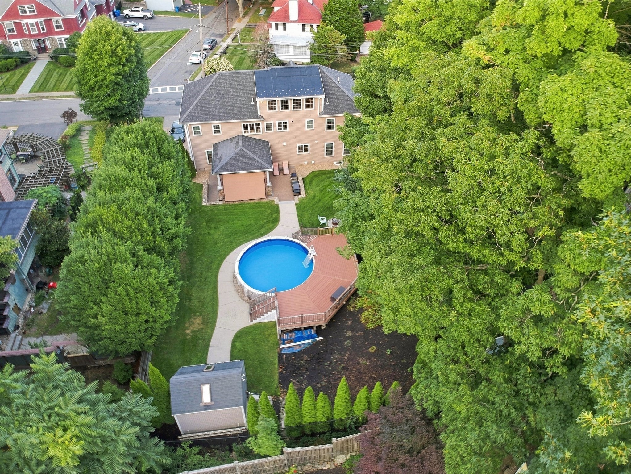5 Dell Ave Wakefield, MA 01880