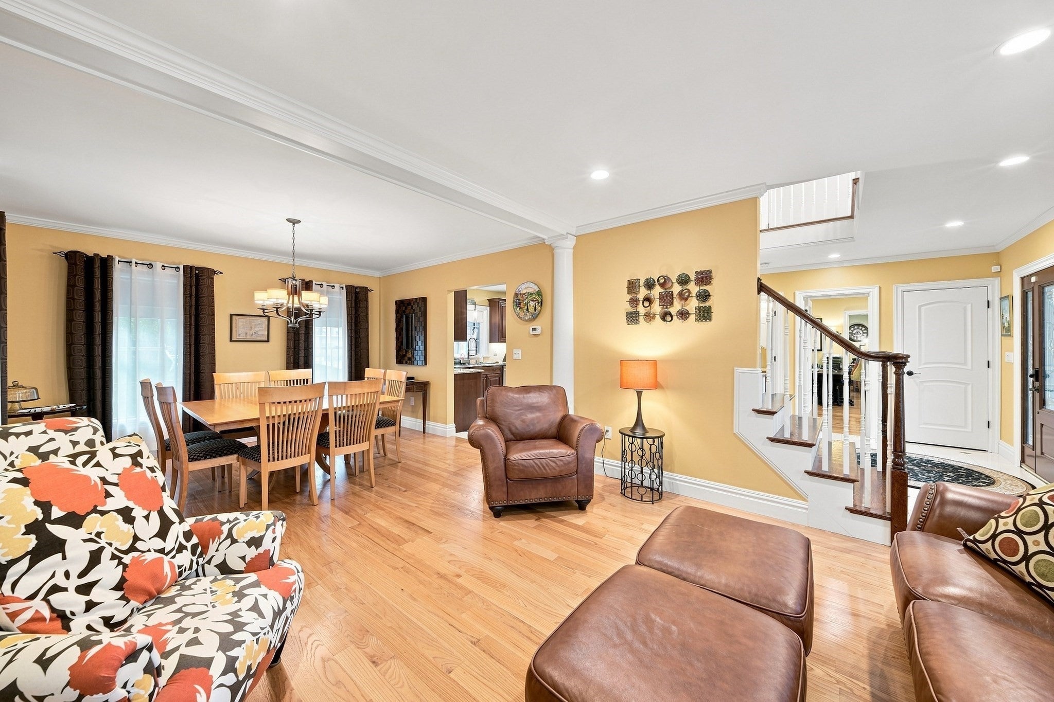 5 Dell Ave Wakefield, MA 01880
