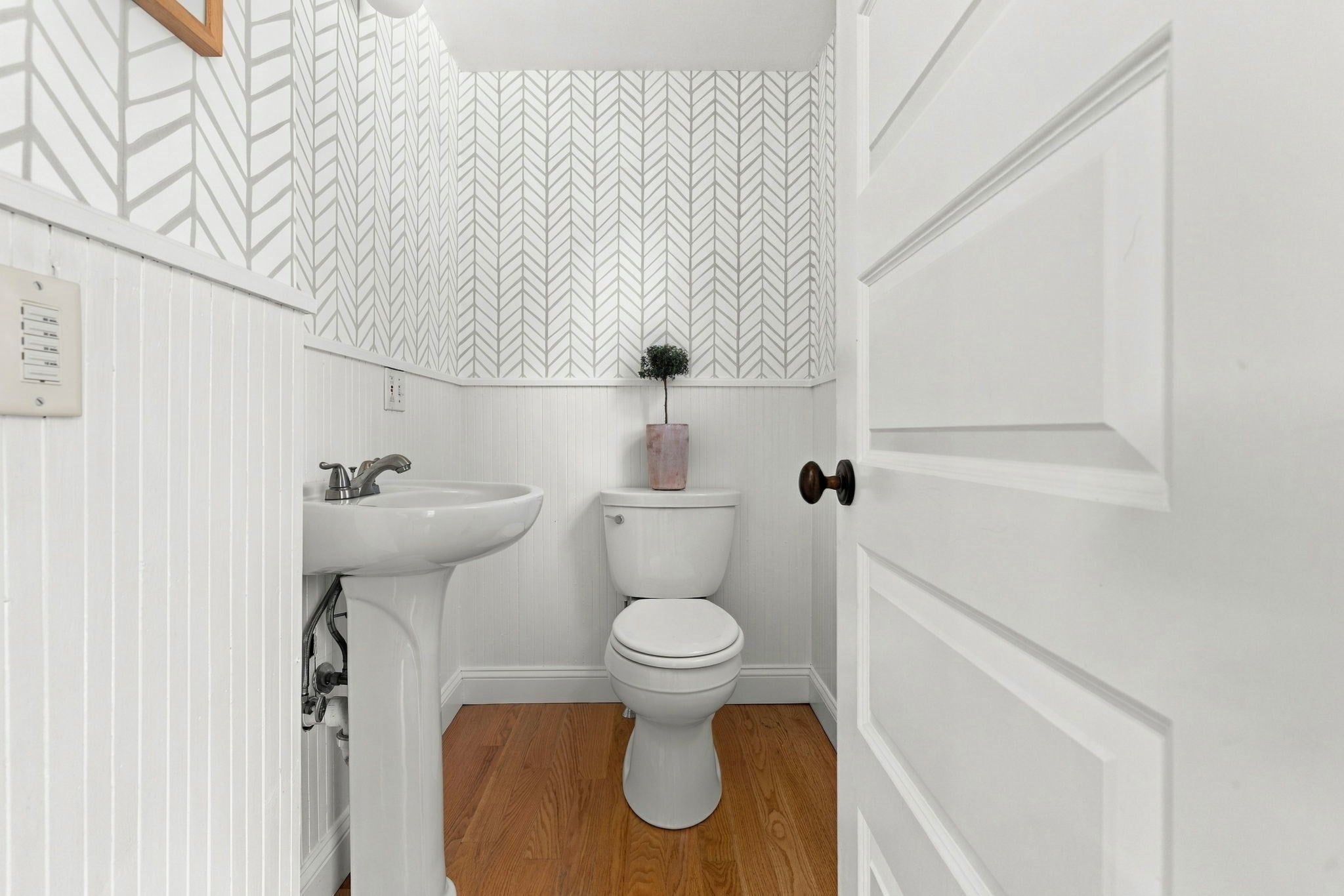 36 Renwick Rd Wakefield, MA 01880