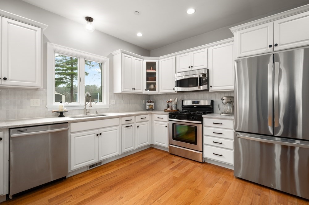 8 Gates Ln #A Wakefield, MA 01880