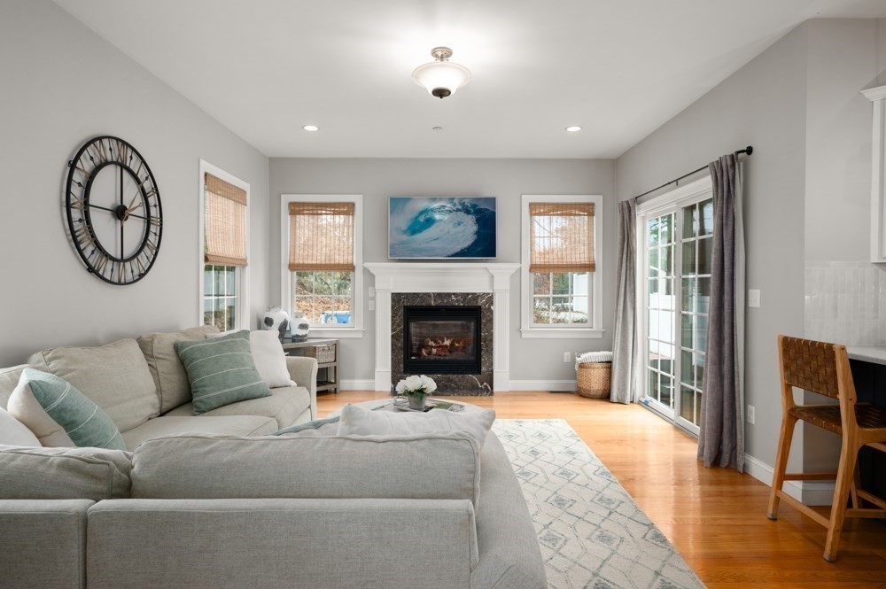 8 Gates Ln #A Wakefield, MA 01880