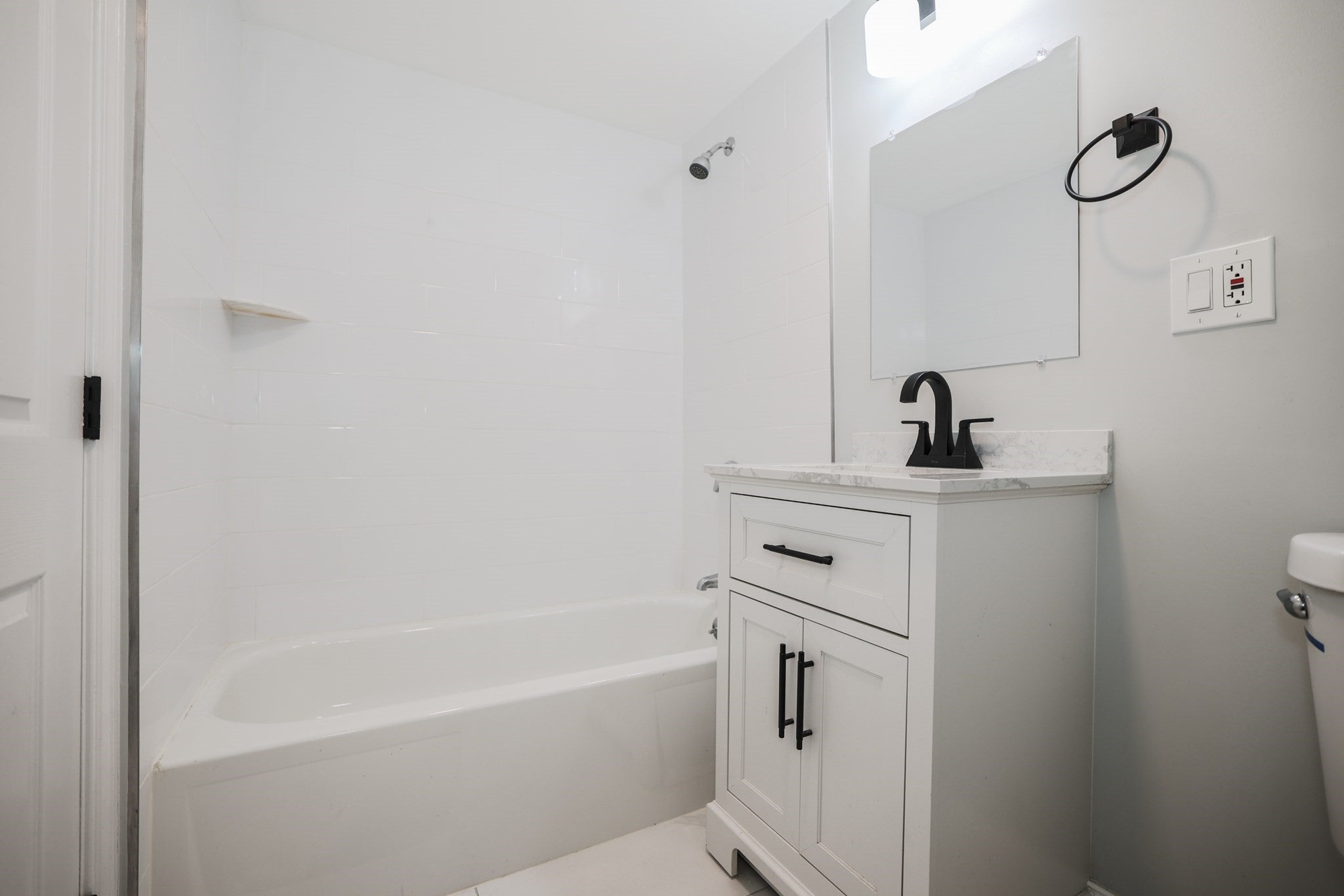 3 Richardson St #B4 Wakefield, MA 01880