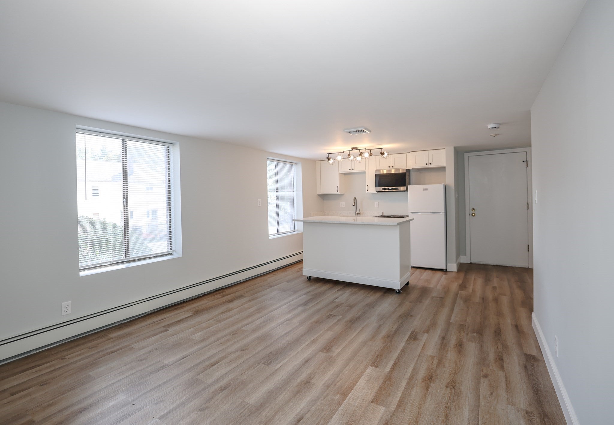 3 Richardson St #B4 Wakefield, MA 01880