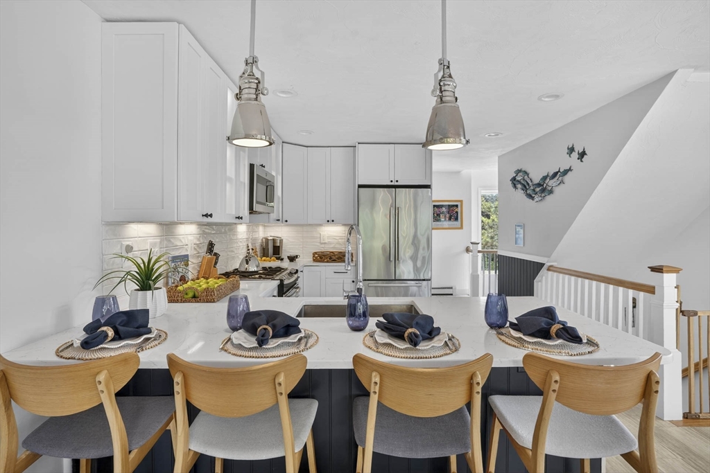 9 Thaxter Ln Edgartown, MA 02539