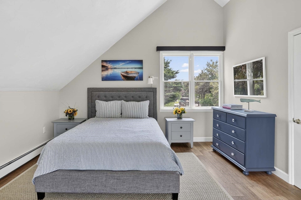 9 Thaxter Ln Edgartown, MA 02539