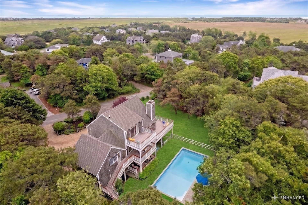 9 Thaxter Ln Edgartown, MA 02539