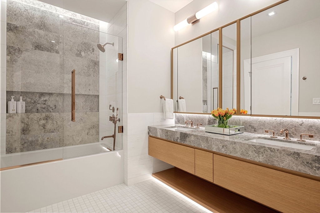 45 Temple St #405 Boston, MA 02114