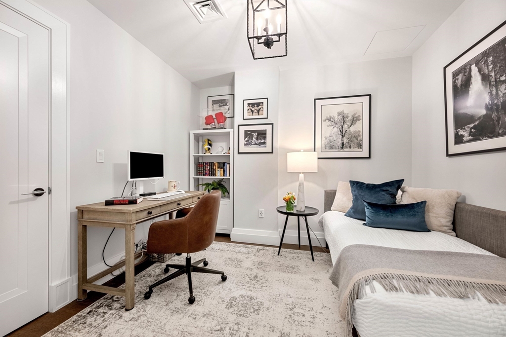 45 Temple St #405 Boston, MA 02114