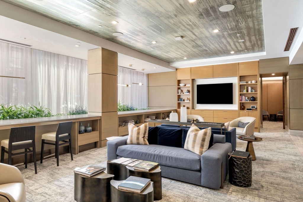 45 Temple St #405 Boston, MA 02114