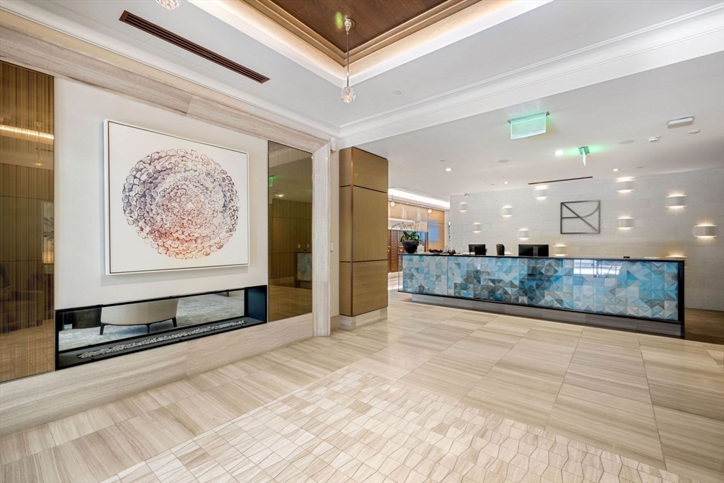 45 Temple St #405 Boston, MA 02114