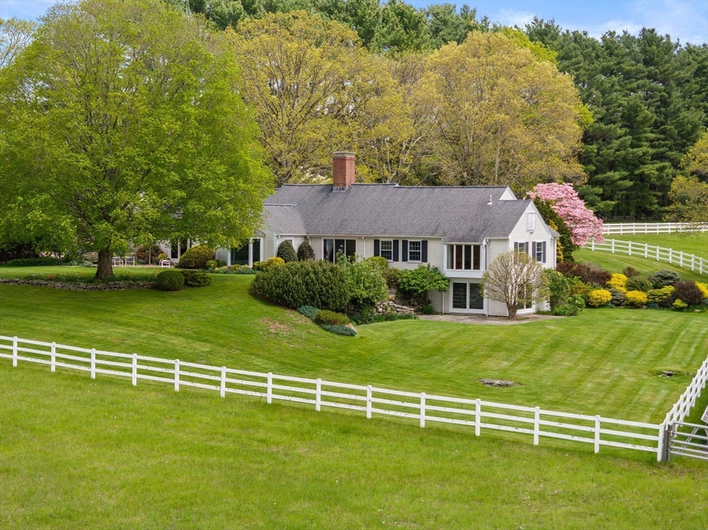 38 Bullard St Sherborn, MA 01770