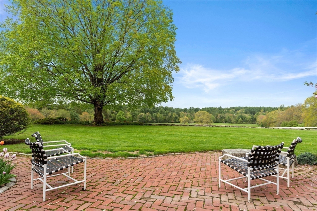 38 Bullard St Sherborn, MA 01770