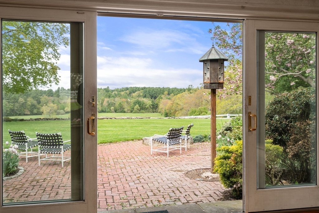 38 Bullard St Sherborn, MA 01770