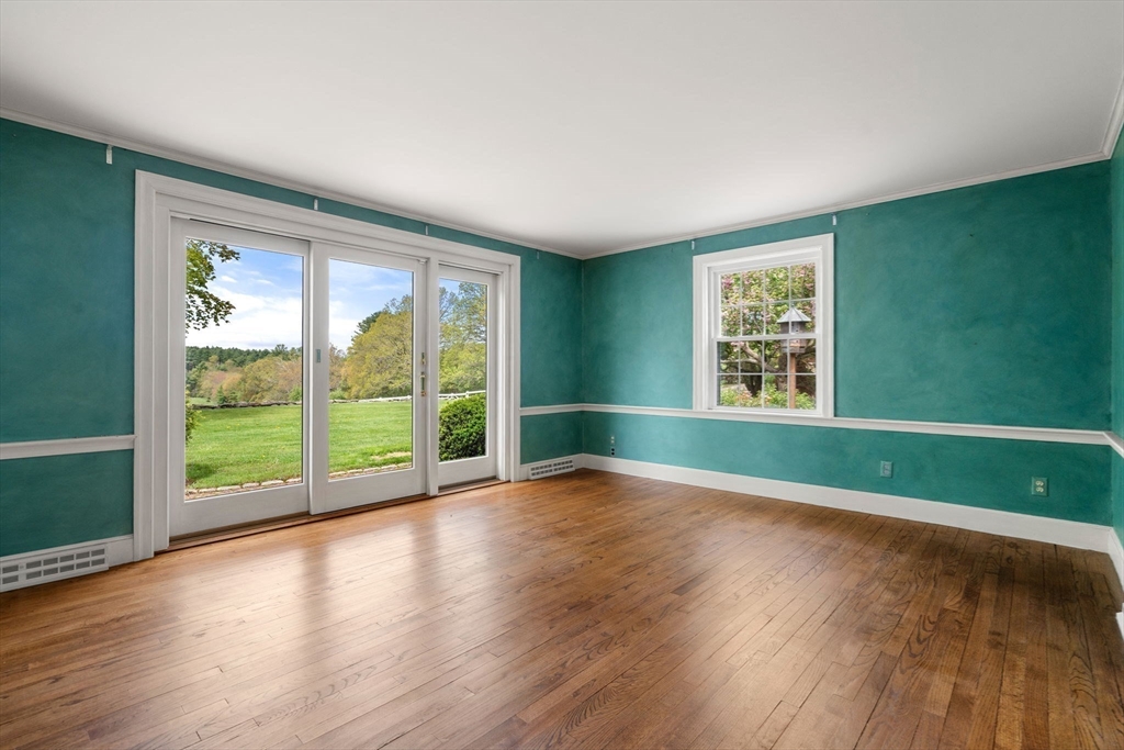 38 Bullard St Sherborn, MA 01770