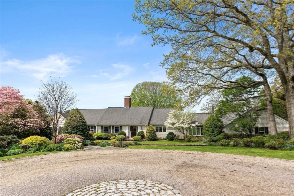 38 Bullard St Sherborn, MA 01770