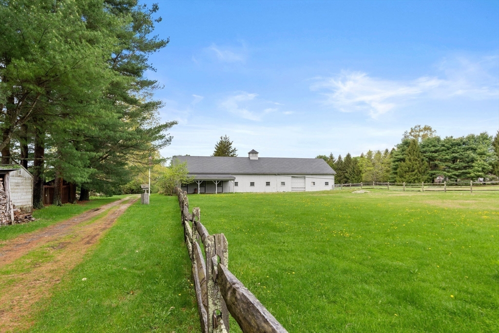 38 Bullard St Sherborn, MA 01770