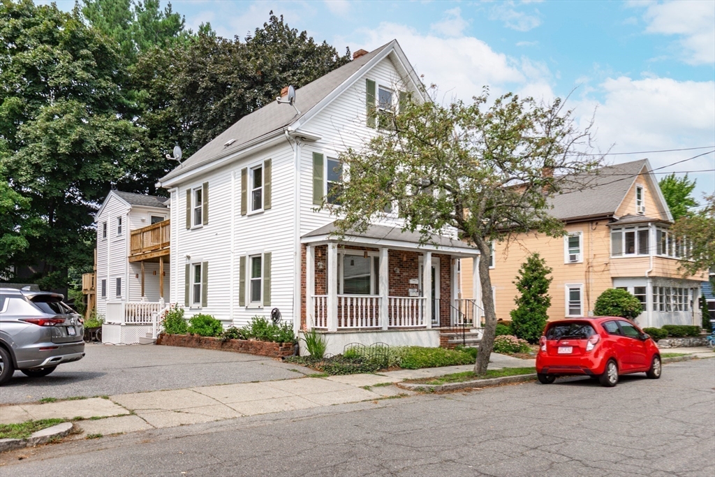 6 Avon Ct #2 Wakefield, MA 01880 6 Avon Ct #2 Wakefield, MA 01880