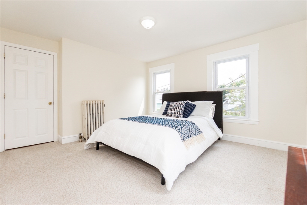 6 Avon Ct #2 Wakefield, MA 01880 6 Avon Ct #2 Wakefield, MA 01880