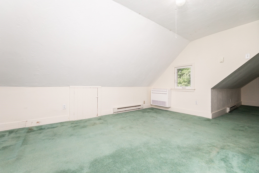 6 Avon Ct #2 Wakefield, MA 01880 6 Avon Ct #2 Wakefield, MA 01880
