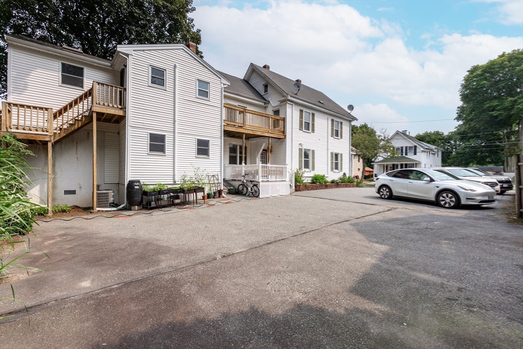 6 Avon Ct #2 Wakefield, MA 01880 6 Avon Ct #2 Wakefield, MA 01880