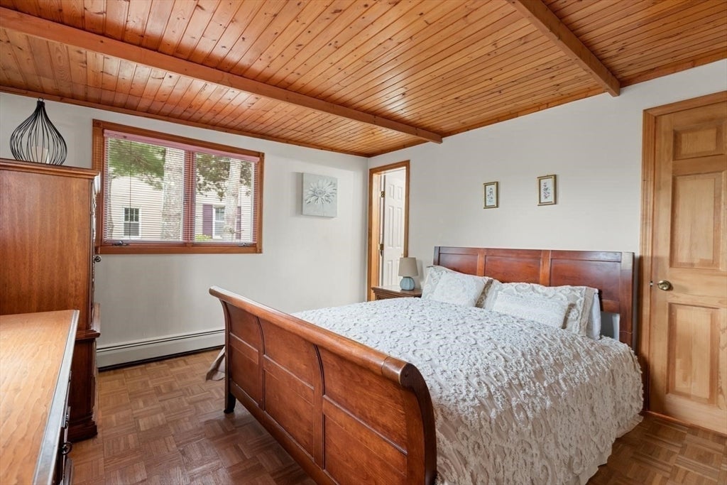 48 Vly St Wakefield, MA 01880