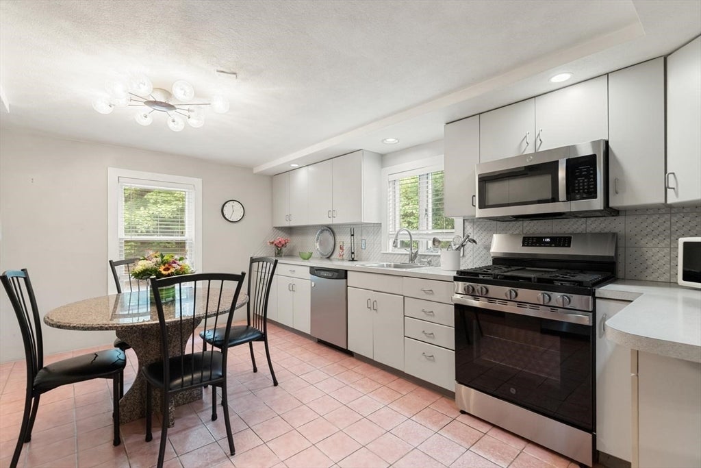 48 Vly St Wakefield, MA 01880