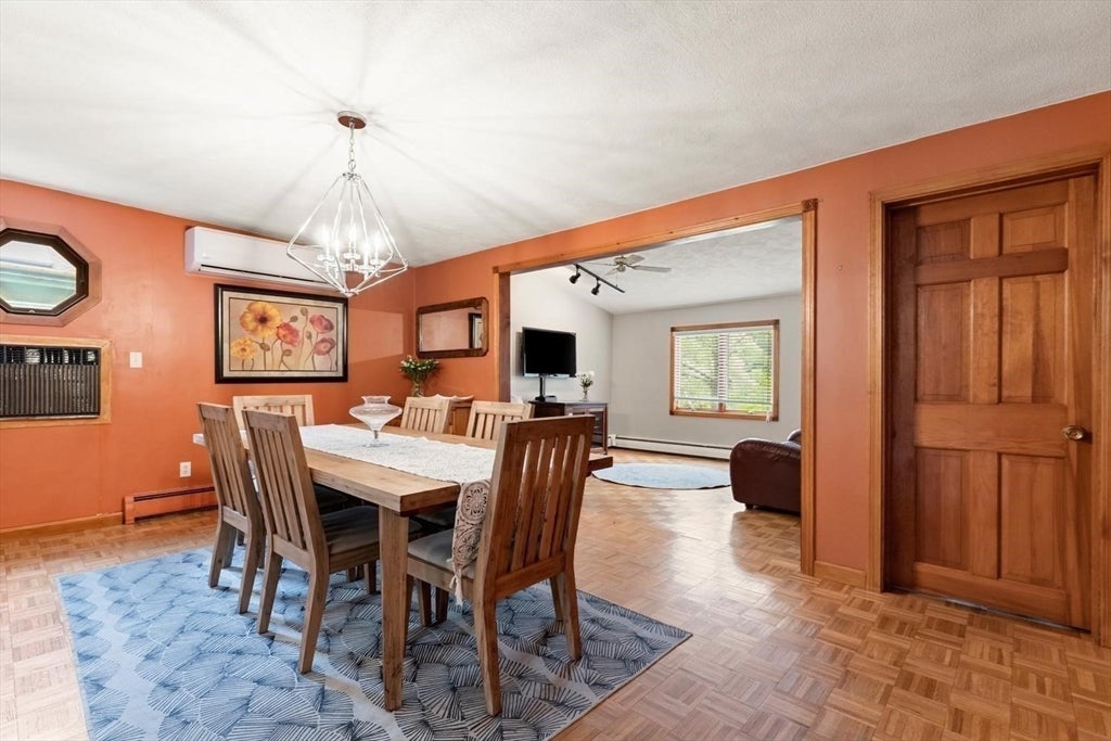 48 Vly St Wakefield, MA 01880