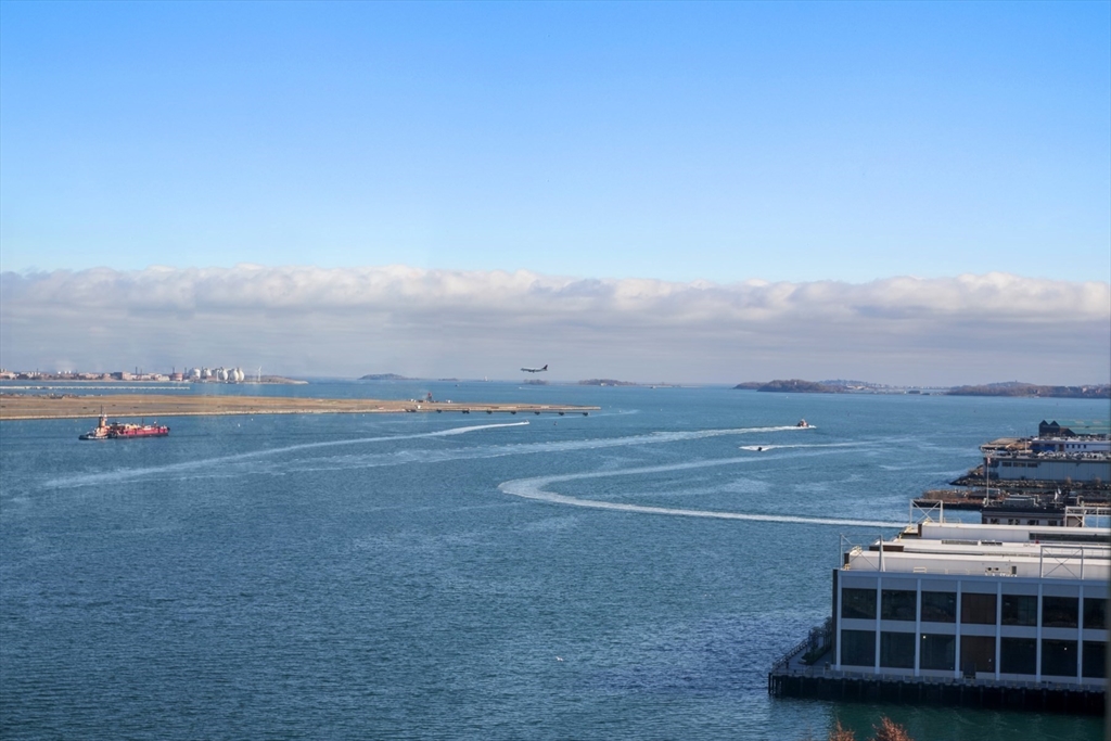 50 Liberty Dr #PH1B Boston, MA 02210