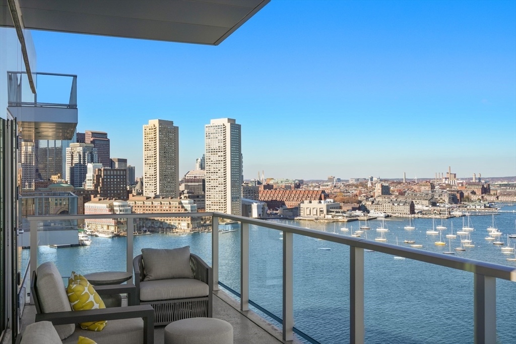 50 Liberty Dr #PH1B Boston, MA 02210