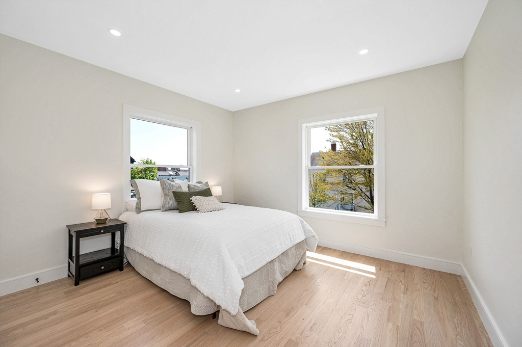 13 Chestnut St #A Wakefield, MA 01880 13 Chestnut St #A Wakefield, MA 01880