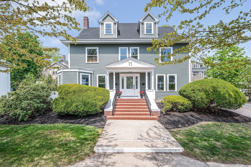 13 Chestnut St #A Wakefield, MA 01880 13 Chestnut St #A Wakefield, MA 01880