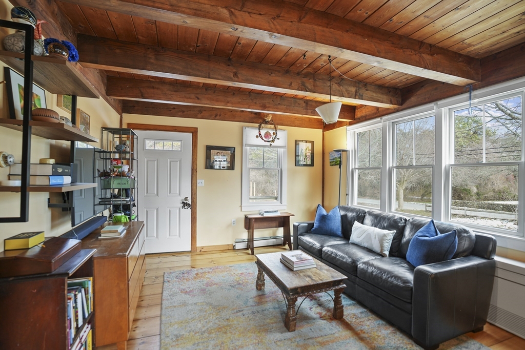 44 Plantingfield Way Edgartown, MA 02539