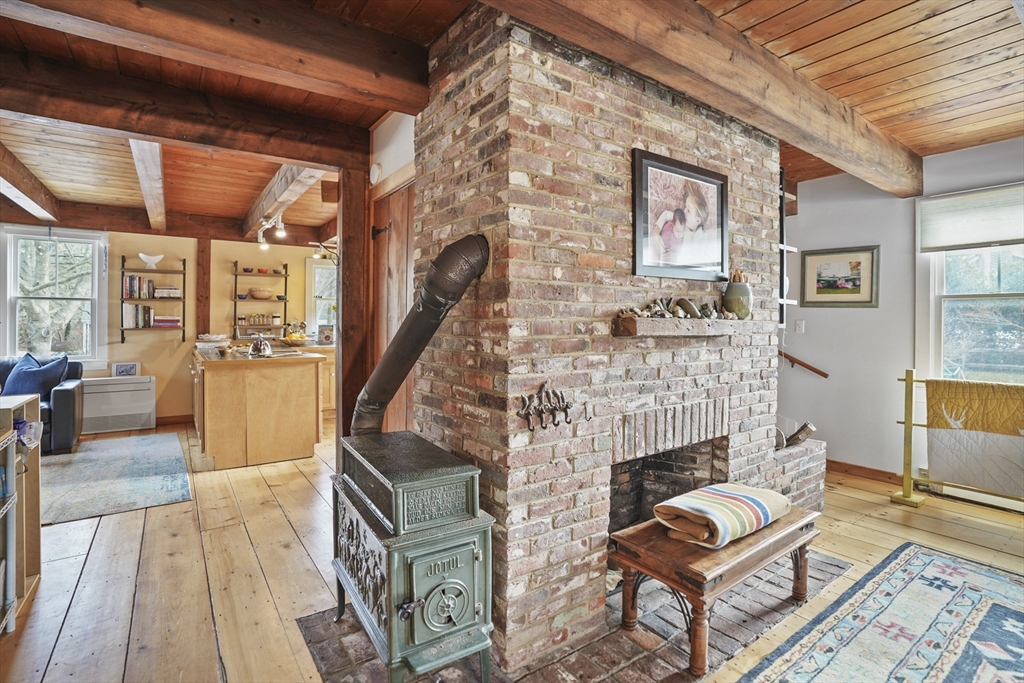 44 Plantingfield Way Edgartown, MA 02539