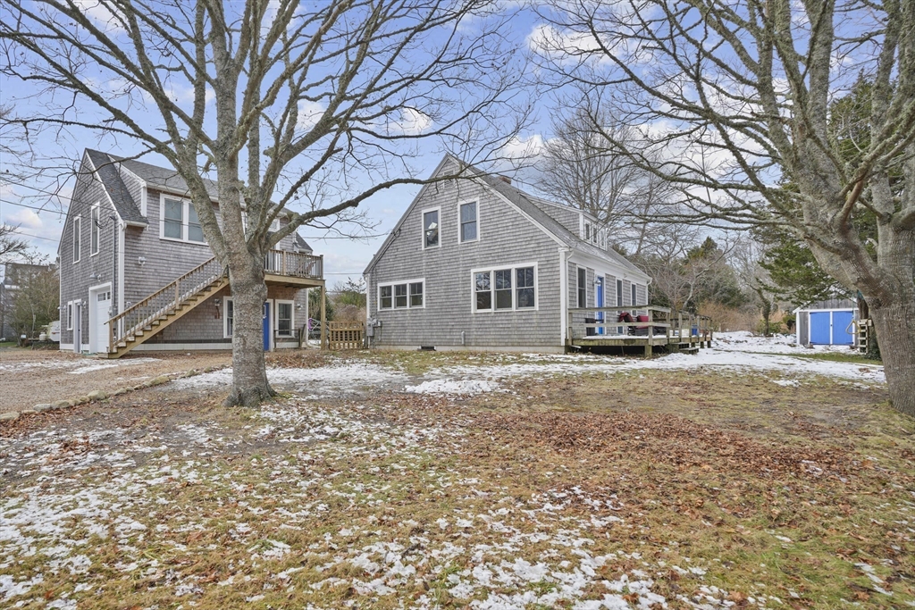 44 Plantingfield Way Edgartown, MA 02539