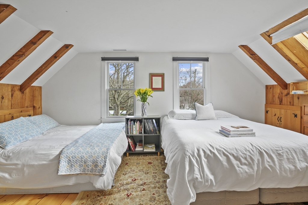 44 Plantingfield Way Edgartown, MA 02539