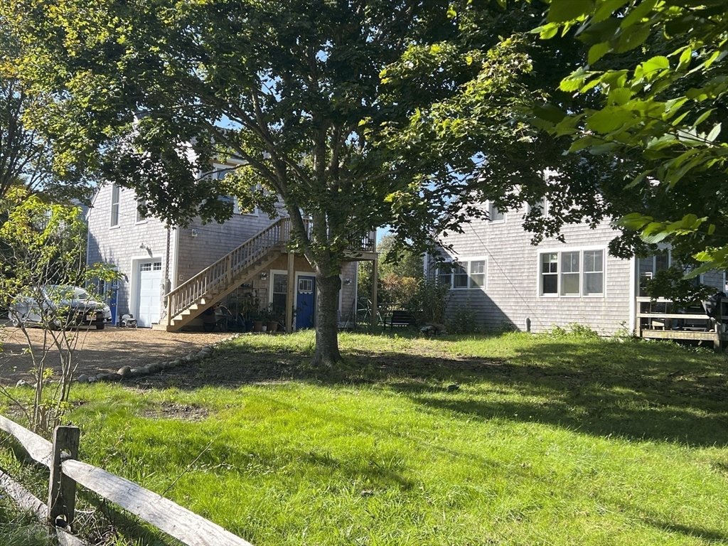 44 Plantingfield Way Edgartown, MA 02539