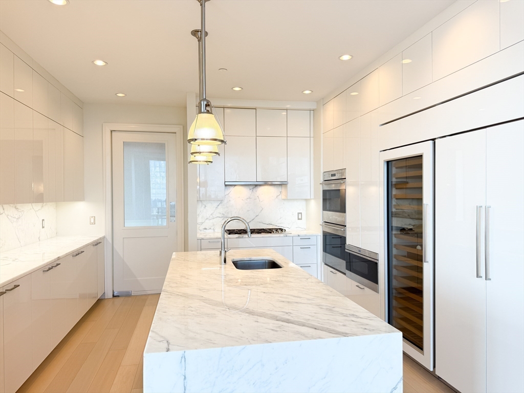 1 Franklin St #5106 Boston, MA 02110