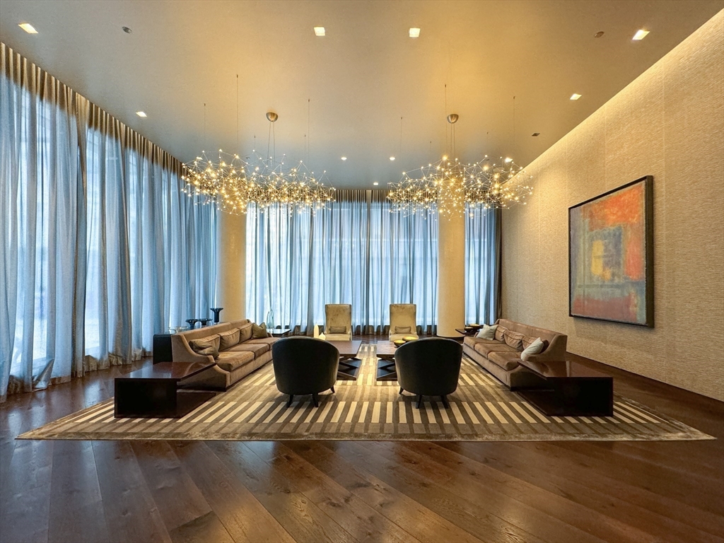 1 Franklin St #5106 Boston, MA 02110