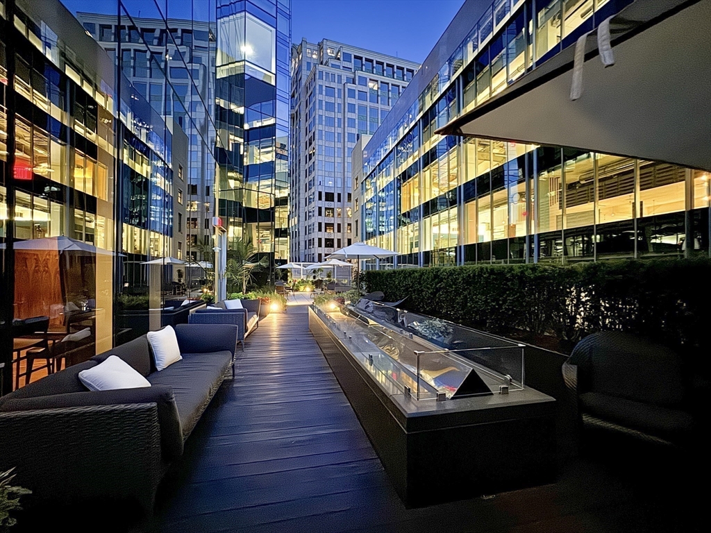 1 Franklin St #5106 Boston, MA 02110