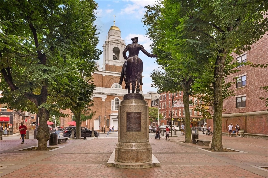 19 Harris St #1 Boston, MA 02109