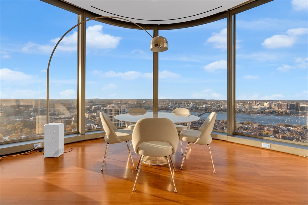 1 Dalton St #3601
