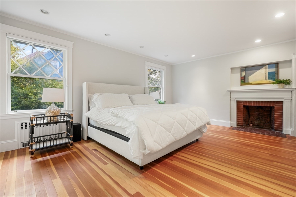 85 Williston Rd Brookline, MA 02445