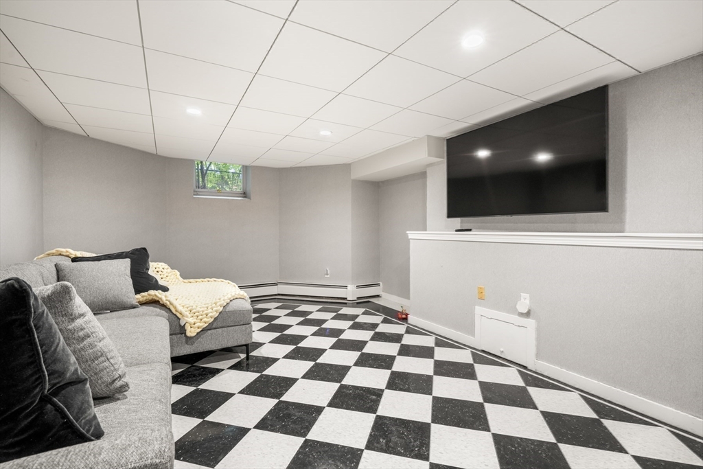 85 Williston Rd Brookline, MA 02445