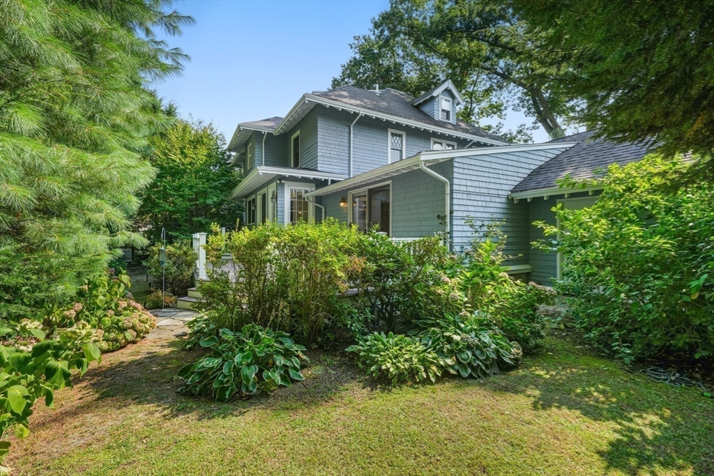 85 Williston Rd Brookline, MA 02445