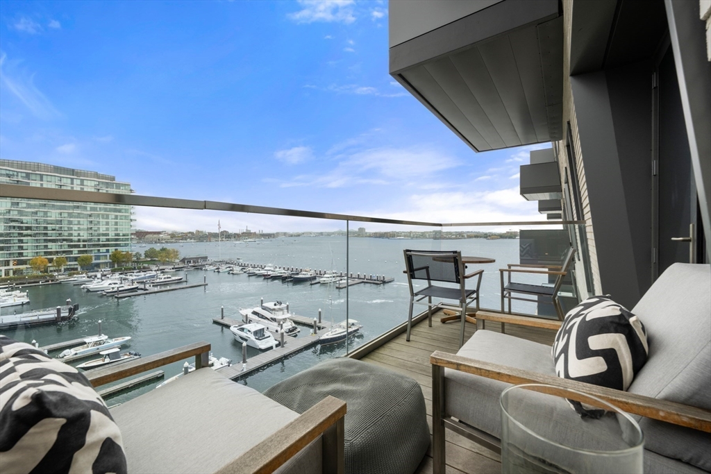 300 Pier 4th Blvd #7G Boston, MA 02210