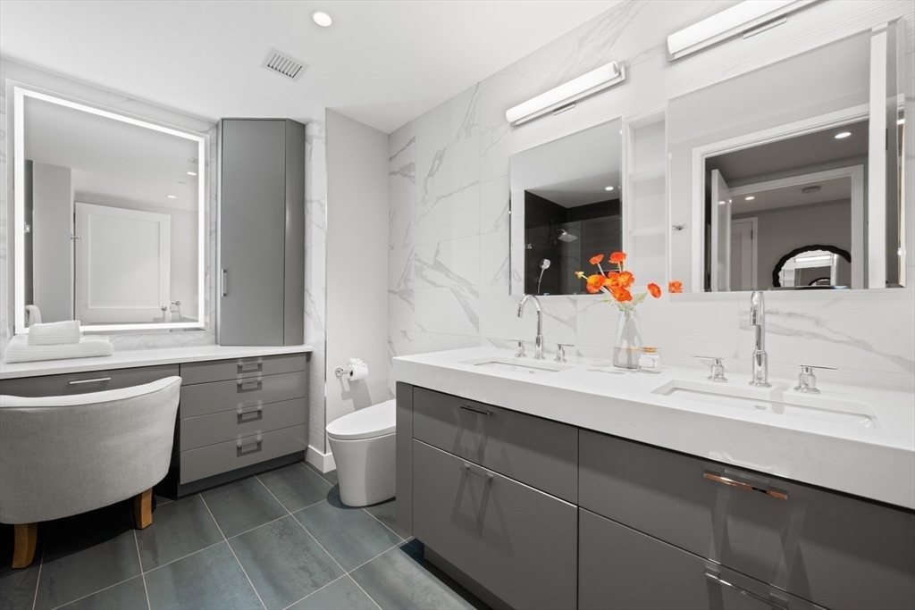 300 Pier 4th Blvd #7G Boston, MA 02210