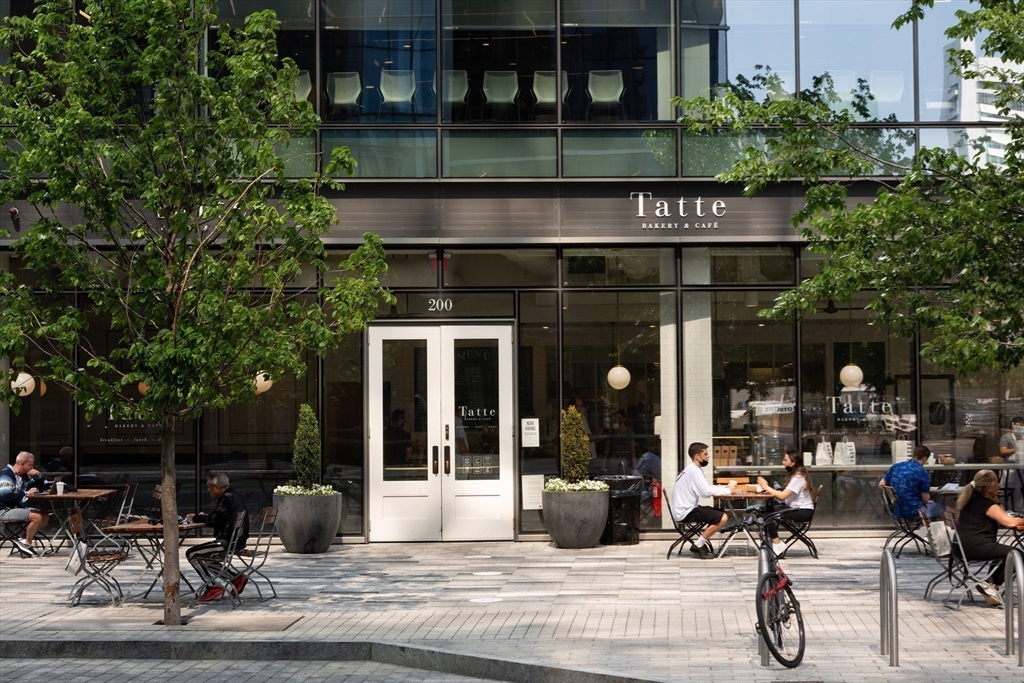 300 Pier 4th Blvd #7G Boston, MA 02210