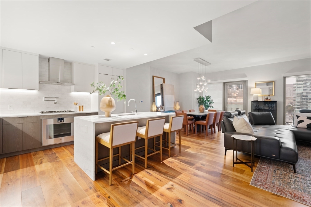 300 Pier 4th Blvd #7G Boston, MA 02210