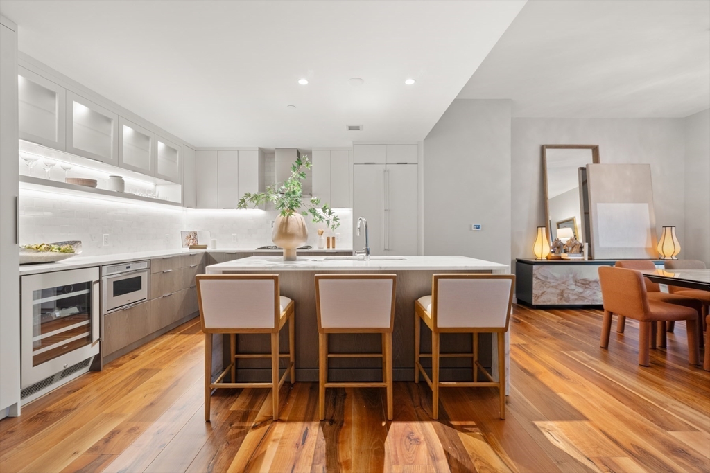 300 Pier 4th Blvd #7G Boston, MA 02210