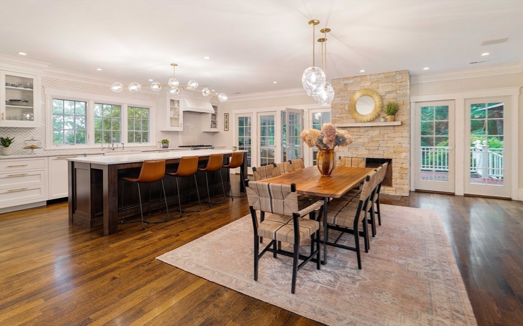 37 Forster Rd Manchester, MA 01944